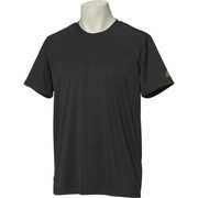 DJP82-BR1048-J/O [M ESSENTIALS Badge of Sports Tシャツ メンズ トレーニングウェア J/Oサイズ ブラック/ゴールドメット]