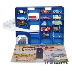カーズトミカ　パノラマケース、カーズトミカミニカー　8台セット Amazon | ディズニー カーズ トミカ パノラマケース | ミニカー
