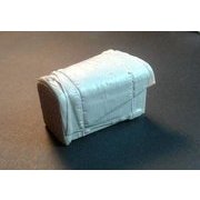 1/35 レジン製アクセサリー ドイツ メルセデスLG3000用寒冷地用ボンネットカバー [プラモデル]