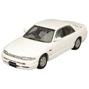 C43067 1/43 日産 スカイライン GTS 25t R33 4ドア セダン 1993年型 ホワイト [レジンキャストミニカー]