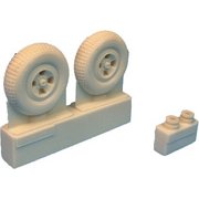 スピットファイア 4本スポーク ホイール/ブロックトレッド [1/32 レジン製ディティールアップパーツ BRABR32319]