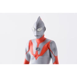 ヨドバシ.com - 海洋堂 KAIYODO 円谷英二氏とウルトラマン ポリ