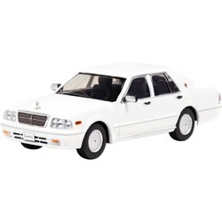 1/43 CN439804 [1/43 日産 セドリック CLASSIC SV PY31 1998 ピュアホワイト]