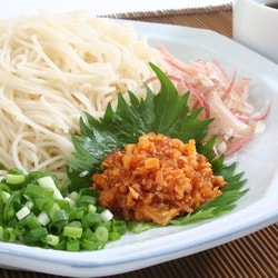 ヨドバシ.com - ユウキ食品 食べるラー油 90g 通販【全品無料配達】