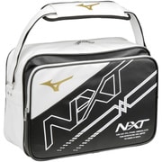 33JS800291 [NXTショルダーバッグL ブラック×ホワイト  (MEN'S)]