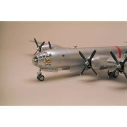 ヨドバシ.com - 童友社 DOYUSHA 400968 B-29A スーパーフォートレス エノラ・ゲイ [1/72 エアクラフトシリーズ]  通販【全品無料配達】