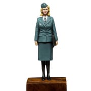 P35F012 [1/35スケール レジン製ミリタリーフィギュア WWII ドイツ空軍 女性通信補助員]