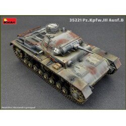 (未使用･未開封品)　ミニアート 1/35 第二次世界大戦 ドイツ軍 3号戦車B型 5体乗員付 プラモデル MA35221 bt0tq1u 616TAgfHZxL._UF894,1000_QL80_.jpg