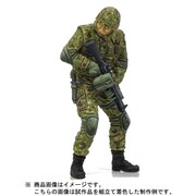 M30518 [陸上自衛隊 普通科隊員 近接戦闘訓練D 1/35 レジン製ミリタリーフィギュア]