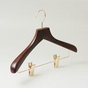 HNO-024 [木製ハンガー ブラウン 38cm 肩厚/約3cm クリップ付]