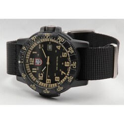 ヨドバシ Com Luminox ルミノックス 0333 Leatherback Sea Turtle Giant 03 Series レザーバック シータートル ジャイアント 03シリーズ 並行輸入品 2年保証 通販 全品無料配達