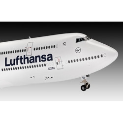 ドイツレベル　Revell ルフトハンザ　747-8 1/144 新塗装 レベル ボーイング B747-8 ルフトハンザ航空 New Livery 1/144