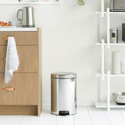 ヨドバシ.com - brabantia ブラバンシア 113987 [ペダルビン ニュー