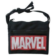 SPAP1370MARVEL LOGO BK×RD Sacoche [キャラクターグッズ]