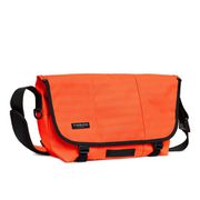 110141482 [メッセンジャーバッグ Maze Classic Messenger Bag （メイズ クラッシックメッセンジャーバッグ） Mサイズ Flare Woven Reflective]
