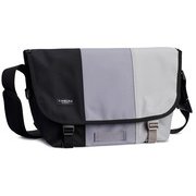 110844921 [メッセンジャーバッグ Classic Messenger Bag （クラシックメッセンジャーバッグ） Mサイズ CLOUD]
