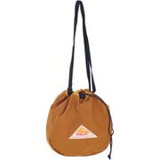 2592275 [アウトドア タウンユース 男女兼用 バッグ KINCHAKU SHOULDER M CARAMEL]