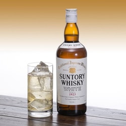 ヨドバシ.com - サントリー ホワイト 40度 640ml [ウイスキー ヨドバシ.com - サントリー ホワイト 40度 640ml [ウイスキー