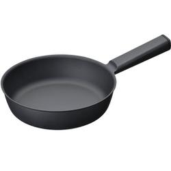 鋳物フライパン 20cm 黒 SF201BK