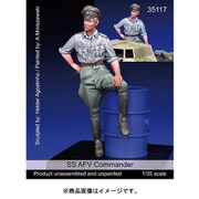 Man35117 WWII 独 SS 武装親衛隊 装甲車に跨るSS戦闘指揮官 [1/35スケール レジンキット]