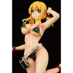 希少　限定版　ルーシィ・ハートフィリア　黒水着verフィギュア 希少 限定版 ルーシィ・ハートフィリア 黒水着verフィギュア