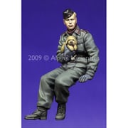 AM35088 子犬を抱くドイツ戦車兵 [1/35スケール レジン製ミリタリーフィギュア]