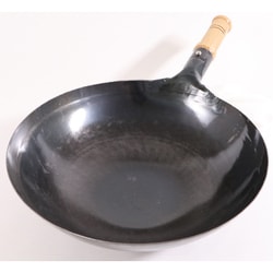 中華鍋 kan 鉄打出木柄片手中華鍋 30cm