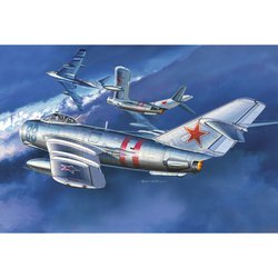 ヨドバシ.com - ズベズダ ZV7318 MiG-17 フレスコ ソビエト戦闘機 [1