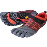 V-Train 18M6602 Grey/Black/Red EUサイズ：M45（日本人向けサイズ29.3cm） [ランニングシューズ メンズ]
