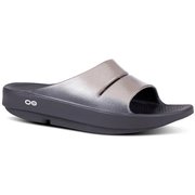 [正規輸入販売店]OOahh Luxe 5020021 17Black/Latte 24cm（M5/W7） [リカバリーサンダル ユニセックス]