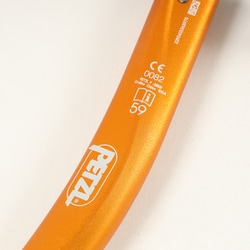 ヨドバシ.com - ペツル PETZL サミット エボ U14B 59cm