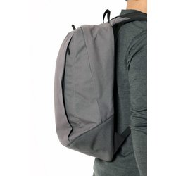 ヨドバシ.com - オスプレー Osprey アーケイン ラージデイ OS54016 ダークグレー [アウトドア デイパック 20L]  通販【全品無料配達】