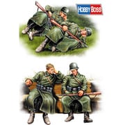 84420 ドイツ歩兵 休息セット [1/35スケール プラモデル]
