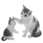 ベニーズキャットじゃれ合う親子（サバ白） QY-77