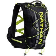 ジャーニー 25L NS4534 BLACK/SAFETY YELLOW(0028) XSサイズ [ランニング小物]