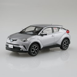 06-C 楽プラ トヨタ C-HR メタルストリームメタリック [1/32スケール プラモデル]