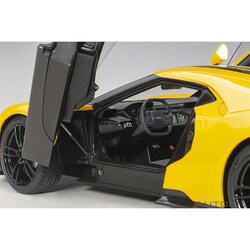 未展示品オートアート1/18フォードGT 2004 イエロー/ブラックストライプ 未展示品オートアート1/18フォードGT 2004 イエロー/ブラック