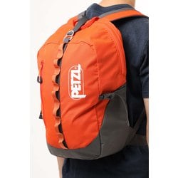 ヨドバシ.com - ペツル PETZL バグ S073AA01 レッド