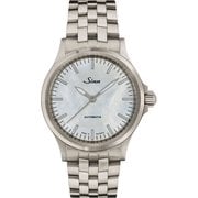 Instrument Watches(インストゥルメント ウォッチ) 556シリーズ M5L SS 5連ブレス 38.5mm 20BAR 556.I.Perlmutt.W