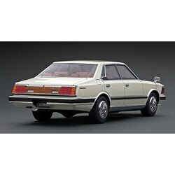 【現状品】1/18 イグニッションモデル セドリック P430 4ドアHT Yahoo!オークション - イグニッションモデル 1/18 日産
