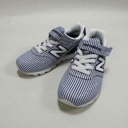 ヨドバシ Com ニューバランス New Balance Kv996nby ネイビーストライプ 18 5cm キッズ スニーカー 通販 全品無料配達