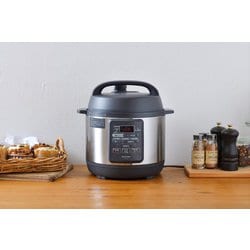 アイリスオーヤマ 圧力鍋　IRIS KPC-EMA3-B 電気圧力鍋 ブラック Amazon.co.jp: アイリスオーヤマ 電気圧力鍋 3.0L 12種類の自動