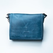 MMJA [JAMES カーフレザーショルダーバッグ BLUE 青]
