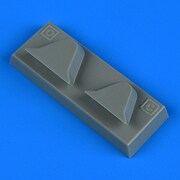 QIC48921 ホーカー ハリケーン 修整スパイン ハセガワ用 [1/48スケール レジンパーツ]