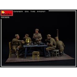 MA35325 前線で夕食を取る兵士5体入 [1/35スケール プラモデル]