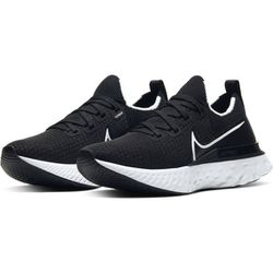ナイキ（NIKE）（レディース）ランニングシューズ フリー ラン
