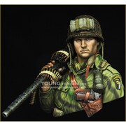 YM1873 WWII アメリカ陸軍M1919機関銃を抱える空挺兵 [1/10スケール レジン製ヒストリカルフィギュア]