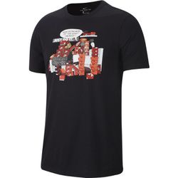 Nike t shirt sneakers hotsell
