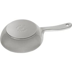 ストウブ staub スキレット ミニフライパン 16cm グレー　中古 楽天市場】【公式】【生涯保証】 ストウブ スキレット 16cm