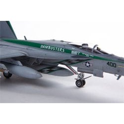 ヨドバシ.com - 童友社 DOYUSHA 戦闘機 プラモデル アメリカ海軍F/A-18E スーパーホーネット [1/72スケール プラモデル]  通販【全品無料配達】